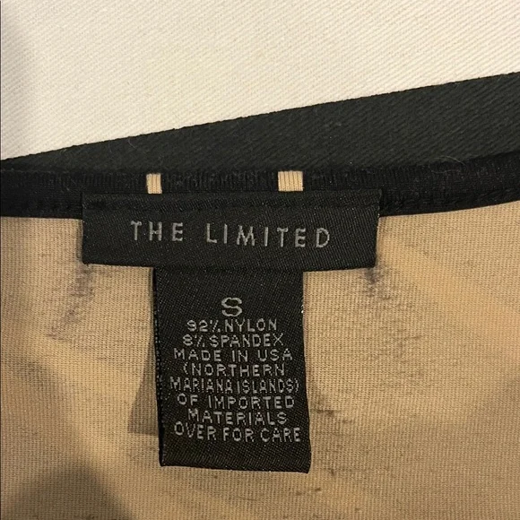 The Limited (S) Black and Cream Abstract Blouse - Picture 2 of 4